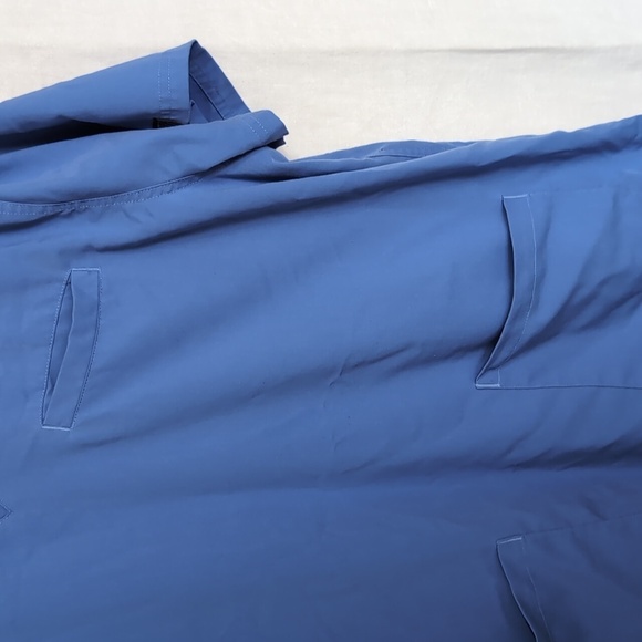 Rothwear Med Couture Insight Men's 3 Pocket Scrub Top Ceil Size Extra Large - Picture 3 of 5